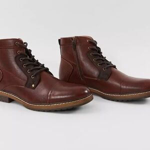 Steve Madden Brown Leather Ankle Boots with Lace-Up Design